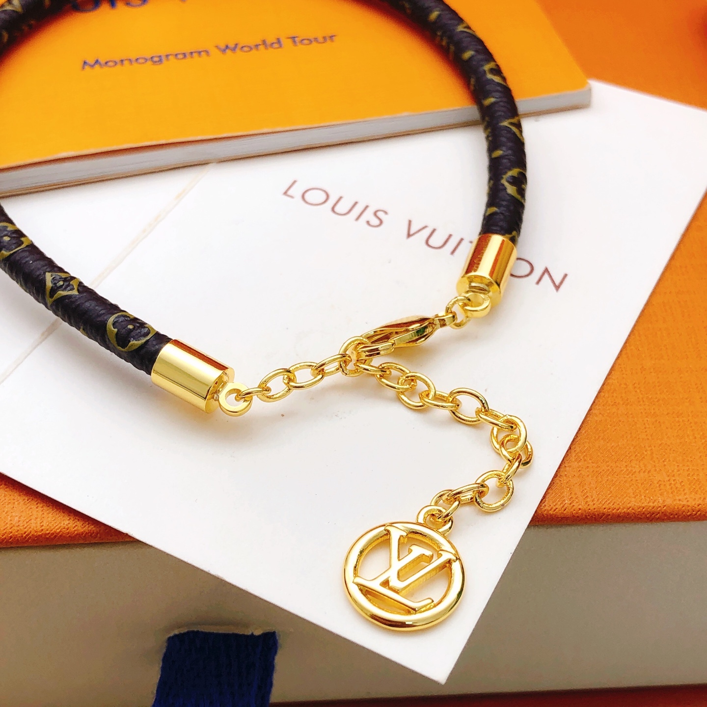 路易威登 Louis Vuitton 高定典藏名品高定成衣时装外套连衣裙衬衫T恤 #675A9C47 4