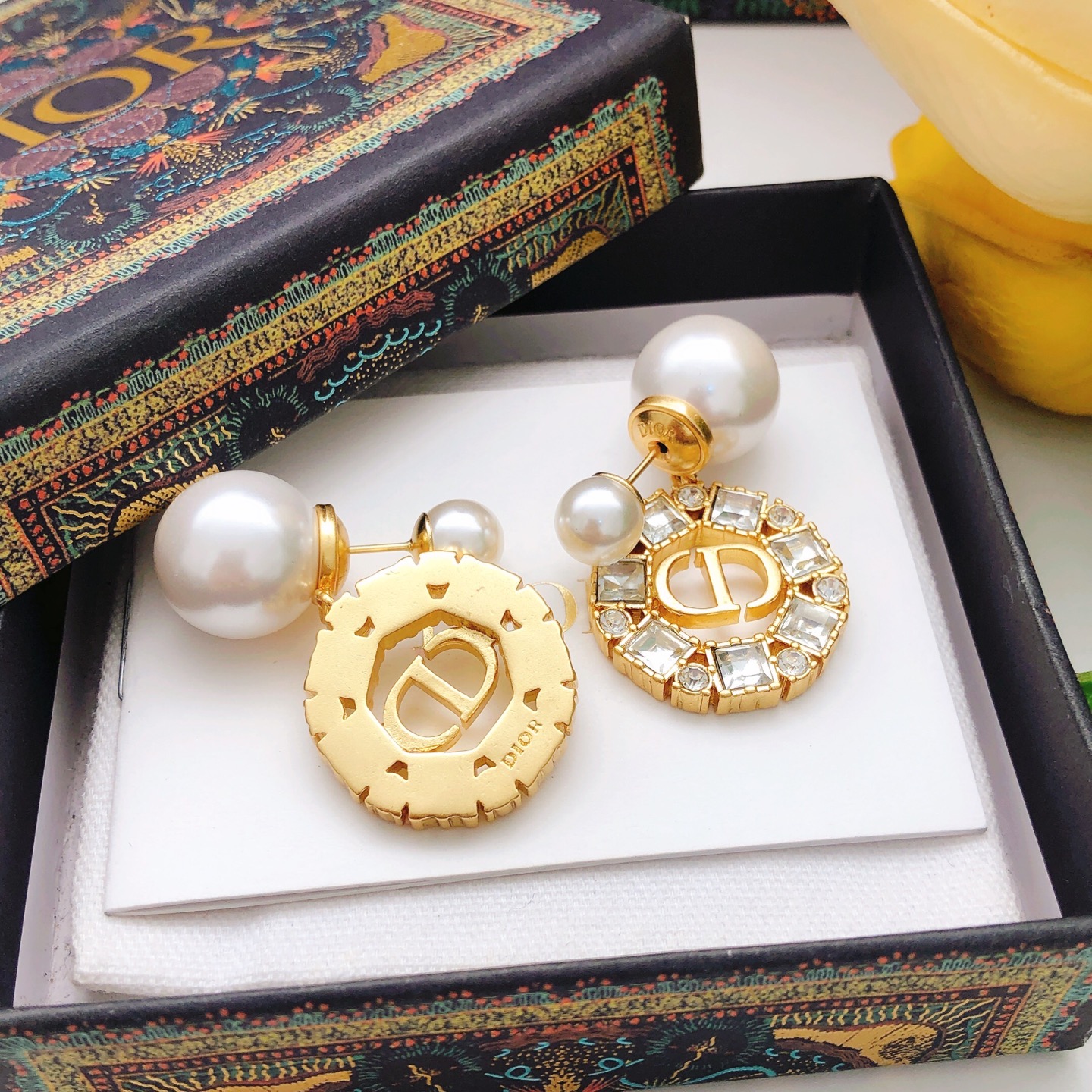 Van Cleef & Arpels Haute Couture Haute Joaillerie Fine Jewelry Earrings 7