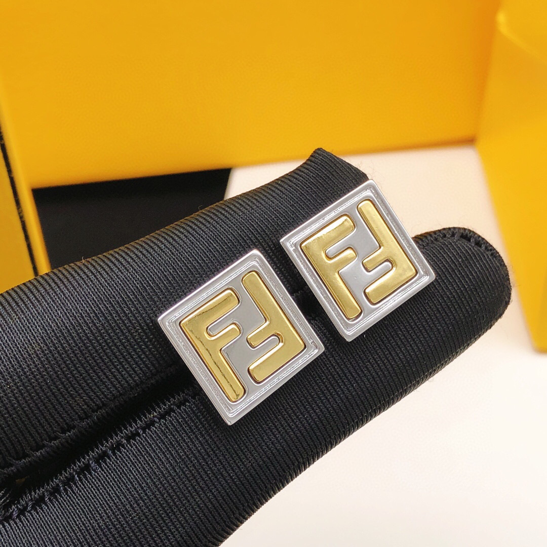 N.º FDED0019 Pendientes de cubo Fendi