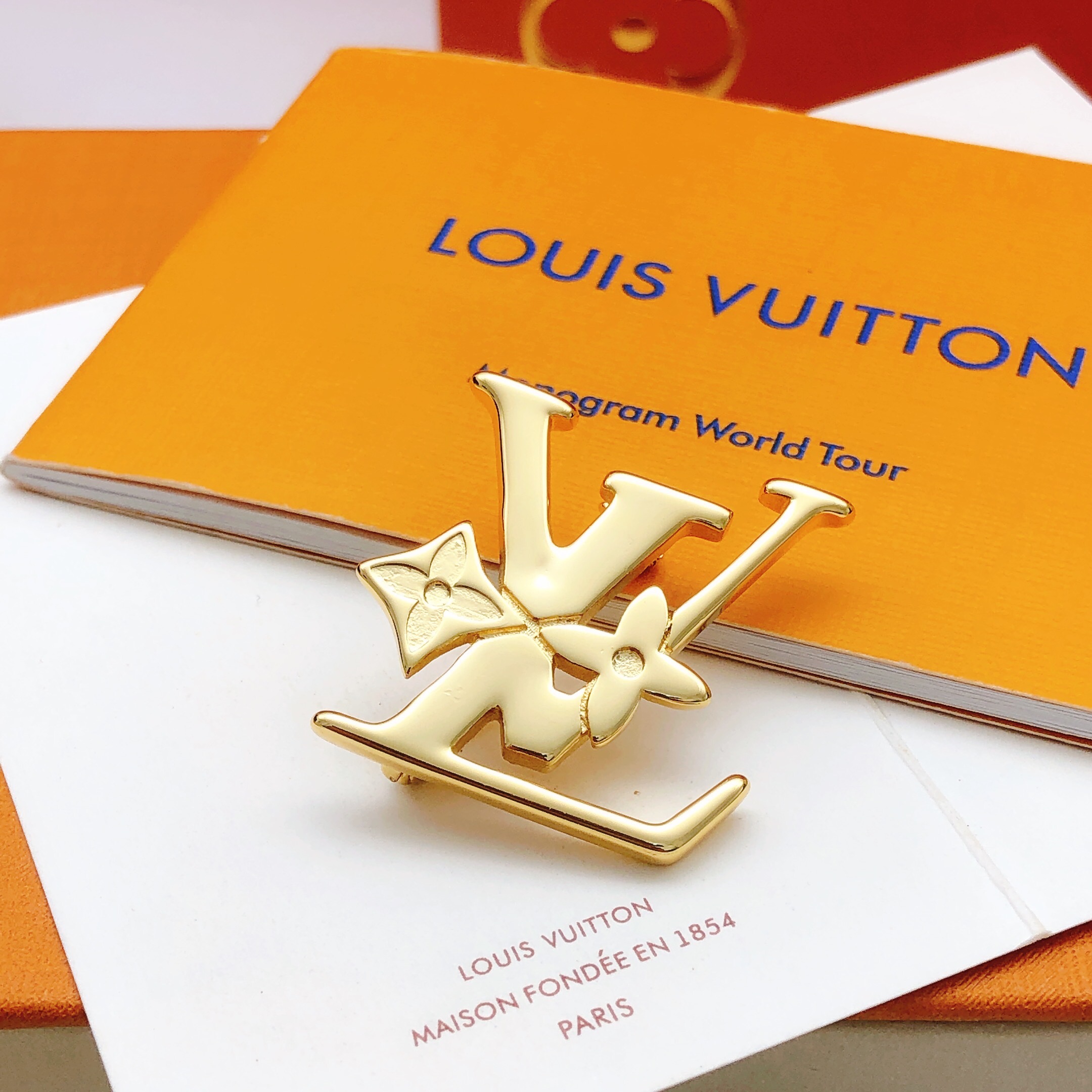 Louis Vuitton Haute Joaillerie Fine Jewelry Earrings Necklace Ring 2