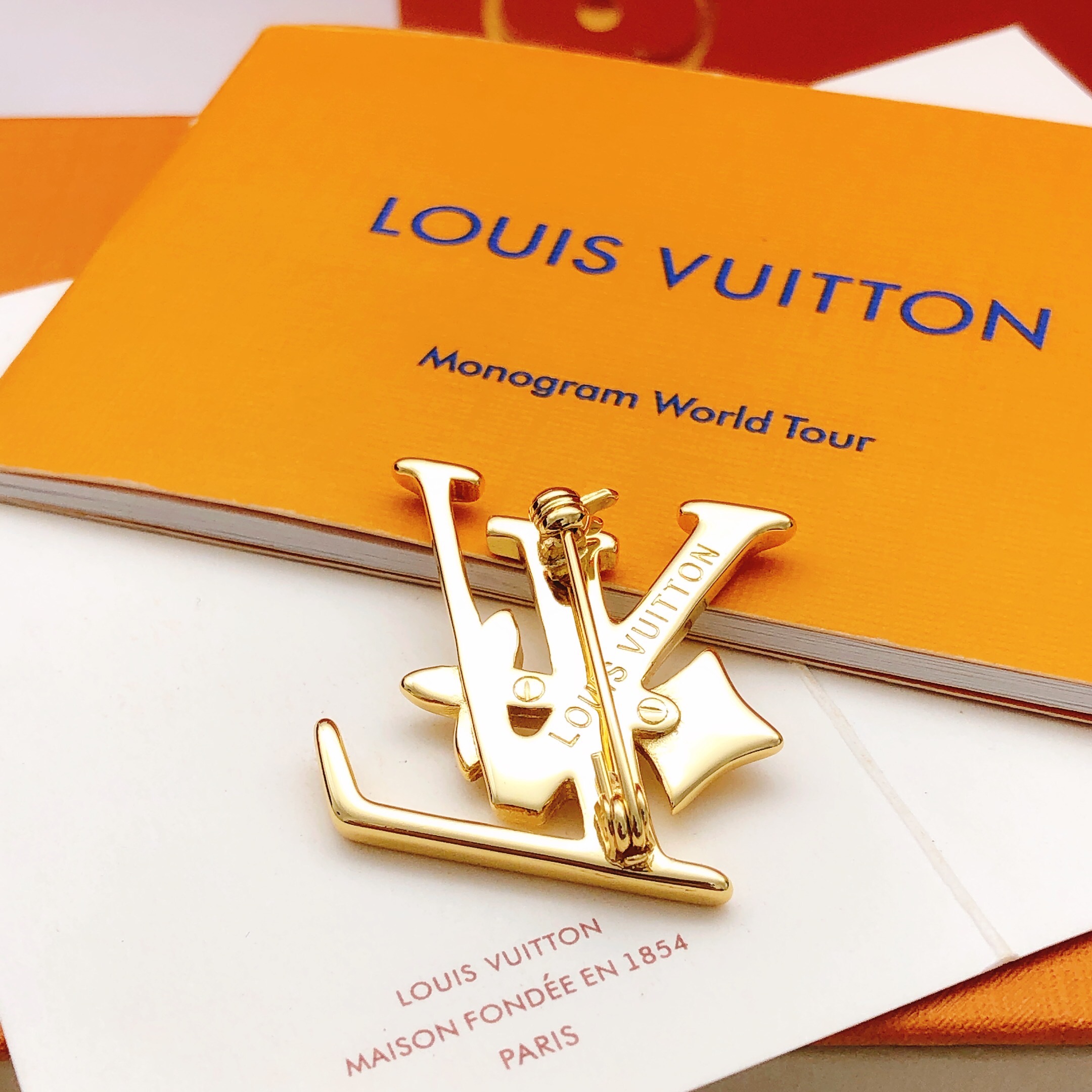 Louis Vuitton Haute Joaillerie Fine Jewelry Earrings Necklace Ring 4