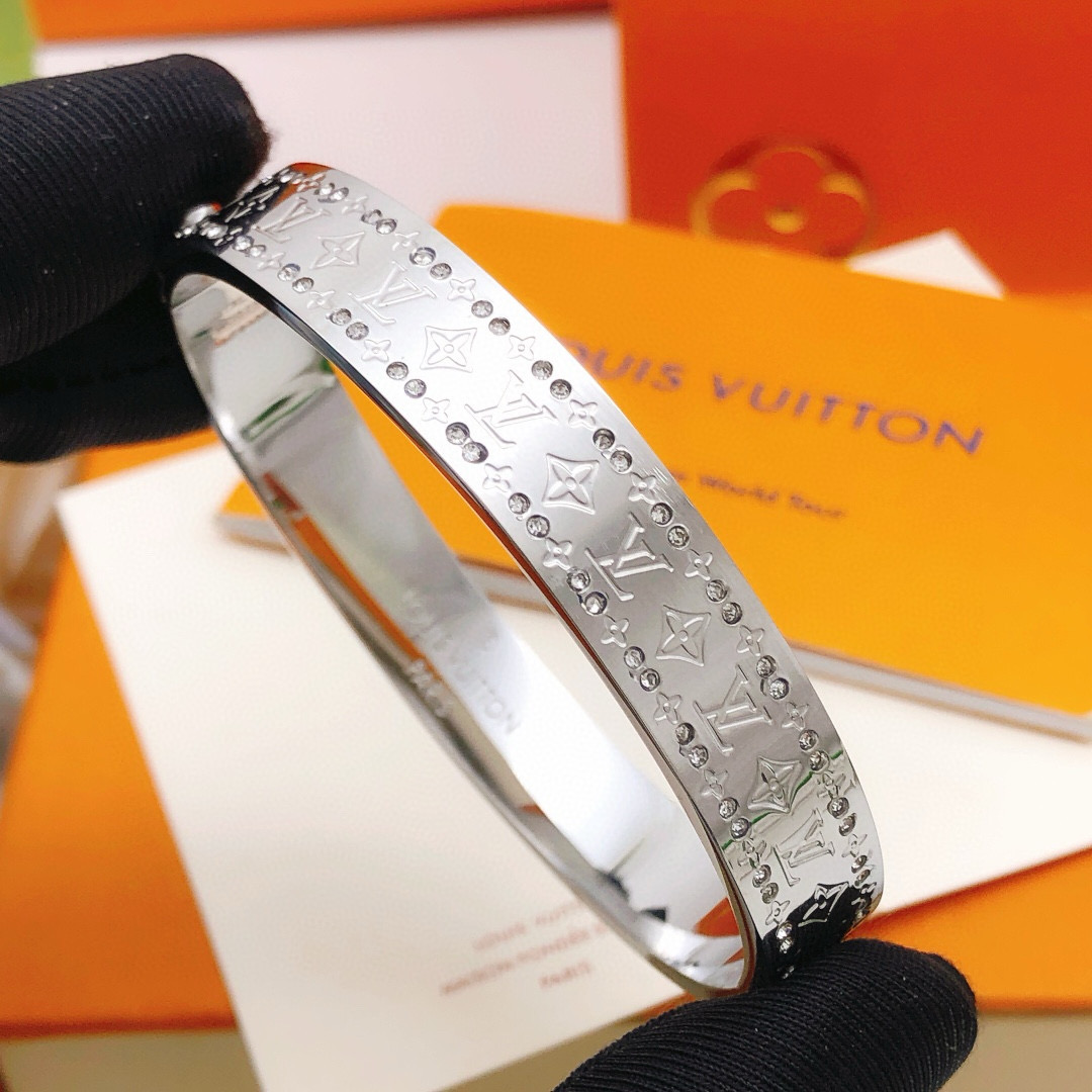 路易威登 Louis Vuitton 高定典藏高定典雅奢华珠宝首饰项链手链戒指 #C7B0A2D0 3