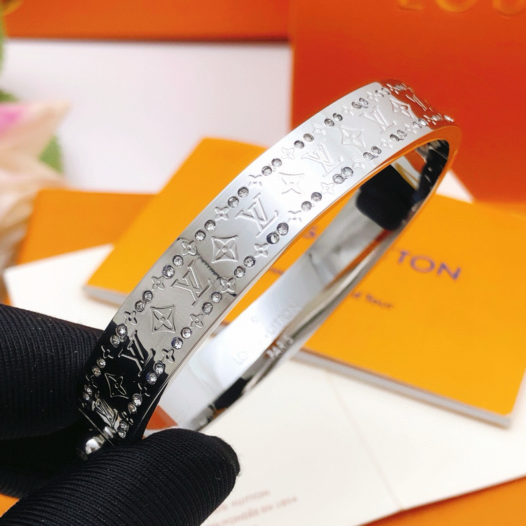 路易威登 Louis Vuitton 高定典藏高定典雅奢华珠宝首饰项链手链戒指 #C7B0A2D0 4
