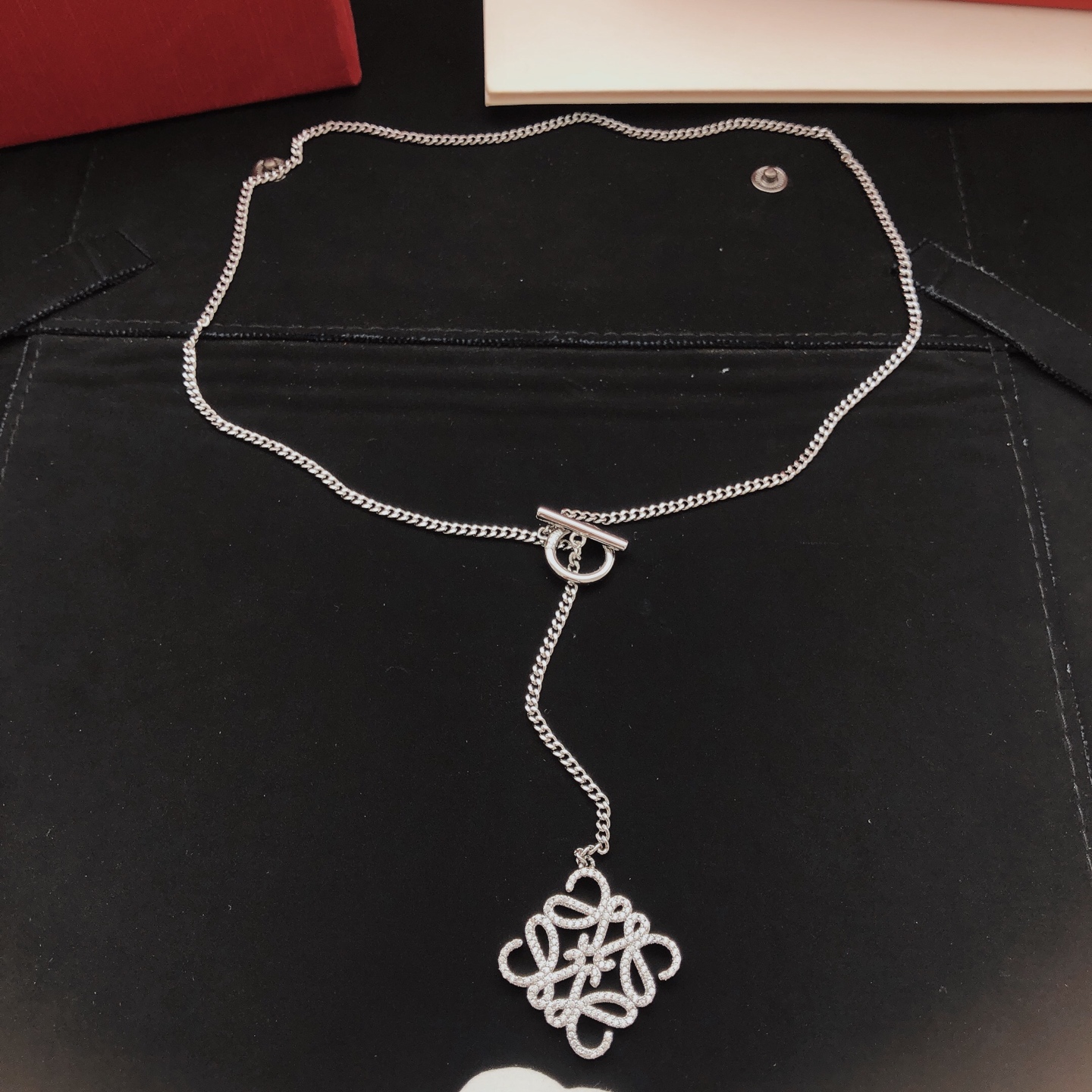 Loewe Haute Couture Haute Couture Fine Jewelry Necklace Bracelet Ring 2