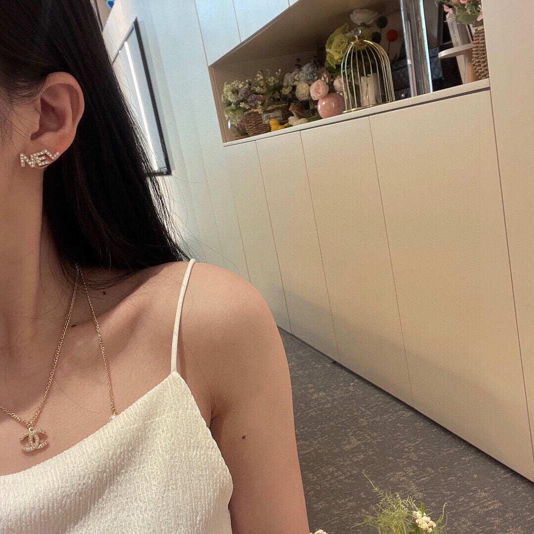 Chanel ZP打版 小香 CHANEL 双c字母耳钉