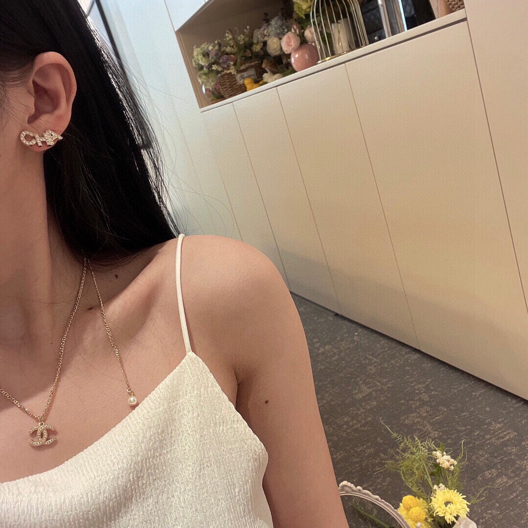 Chanel ZP打版 小香 CHANEL 双c字母耳钉