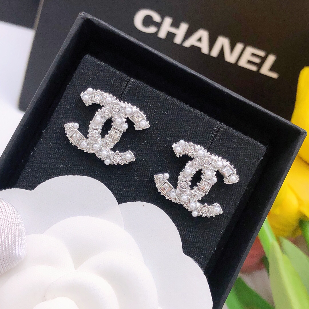 Chanel 香奈儿耳钉 一大波品牌新款耳钉到货