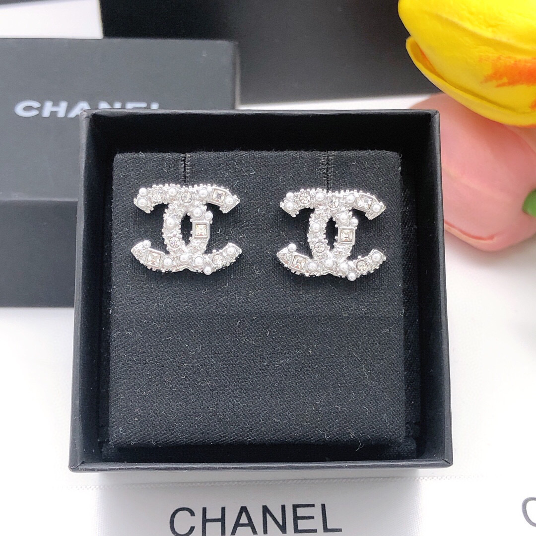 Chanel 香奈儿耳钉 一大波品牌新款耳钉到货