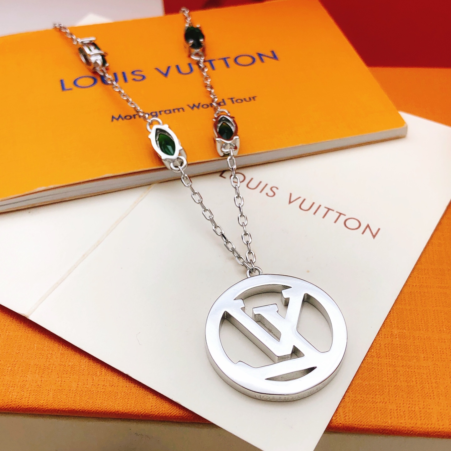 Louis Vuitton Haute Couture Haute Couture Fine Jewelry Necklace Bracelet 4