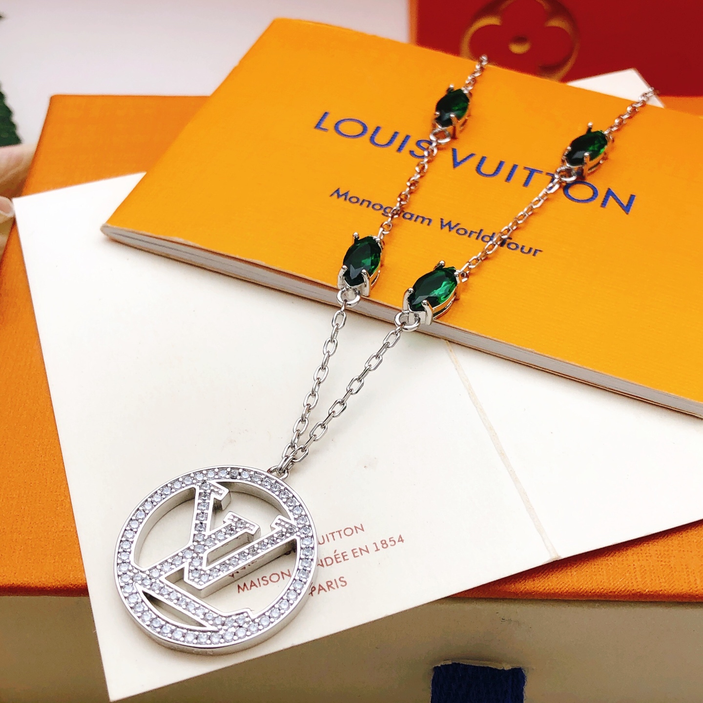 Louis Vuitton Haute Couture Haute Couture Fine Jewelry Necklace Bracelet 2