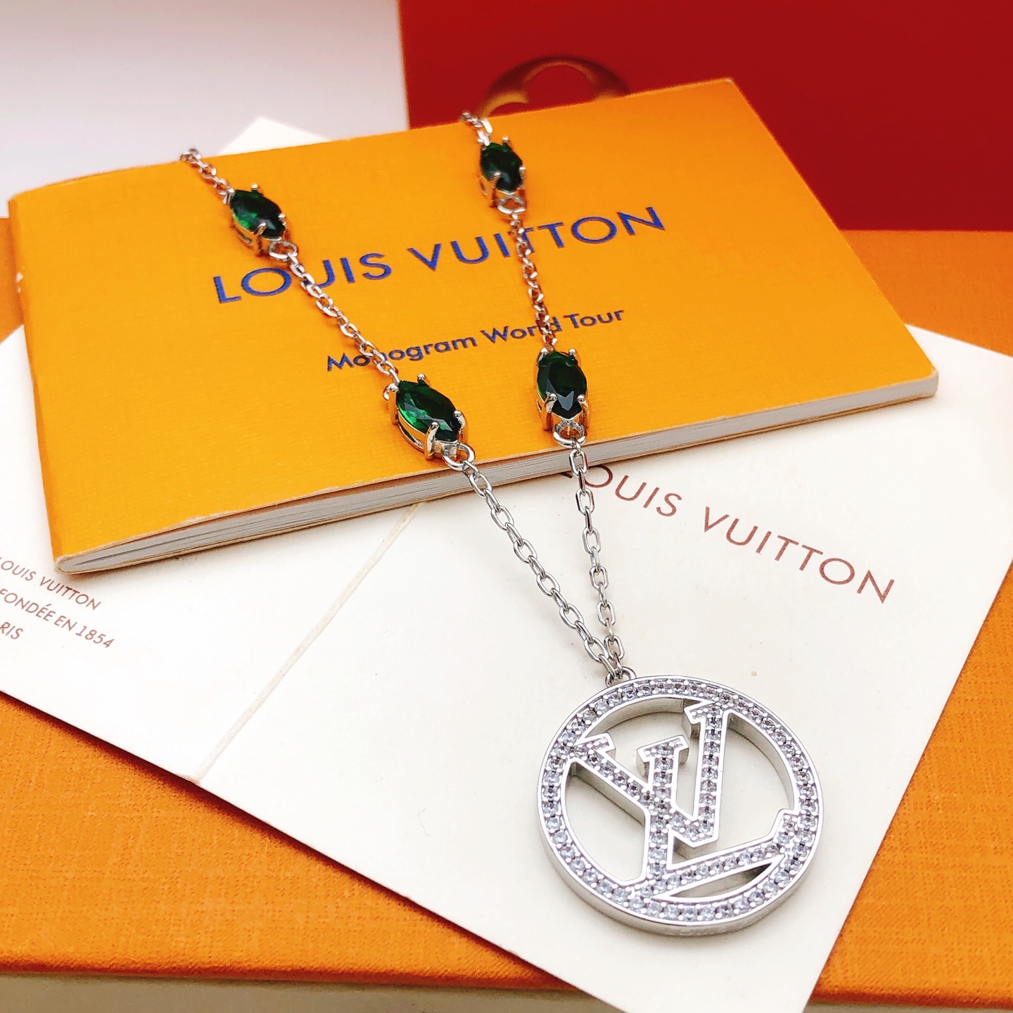 Louis Vuitton Haute Couture Haute Couture Fine Jewelry Necklace Bracelet 3