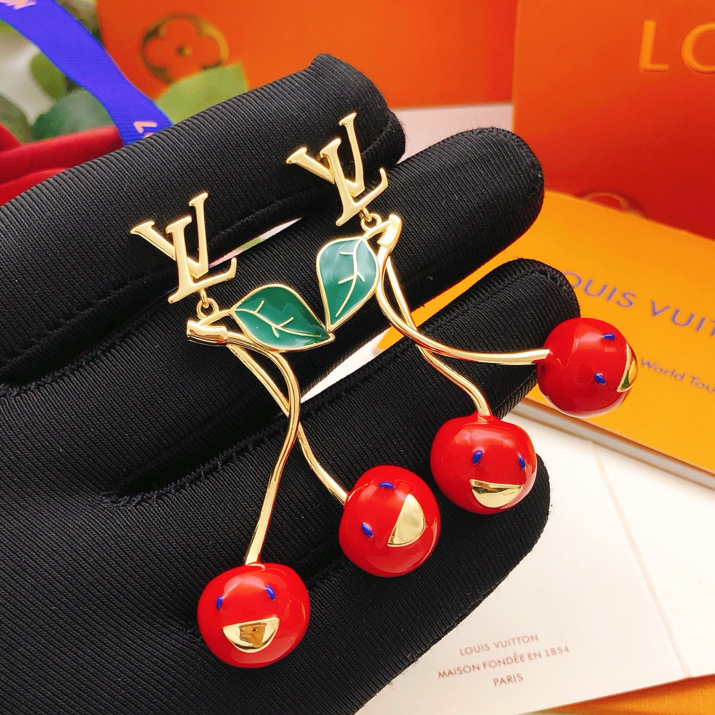 Louis Vuitton Haute Couture Haute Couture Fine Jewelry Necklace Bracelet 4