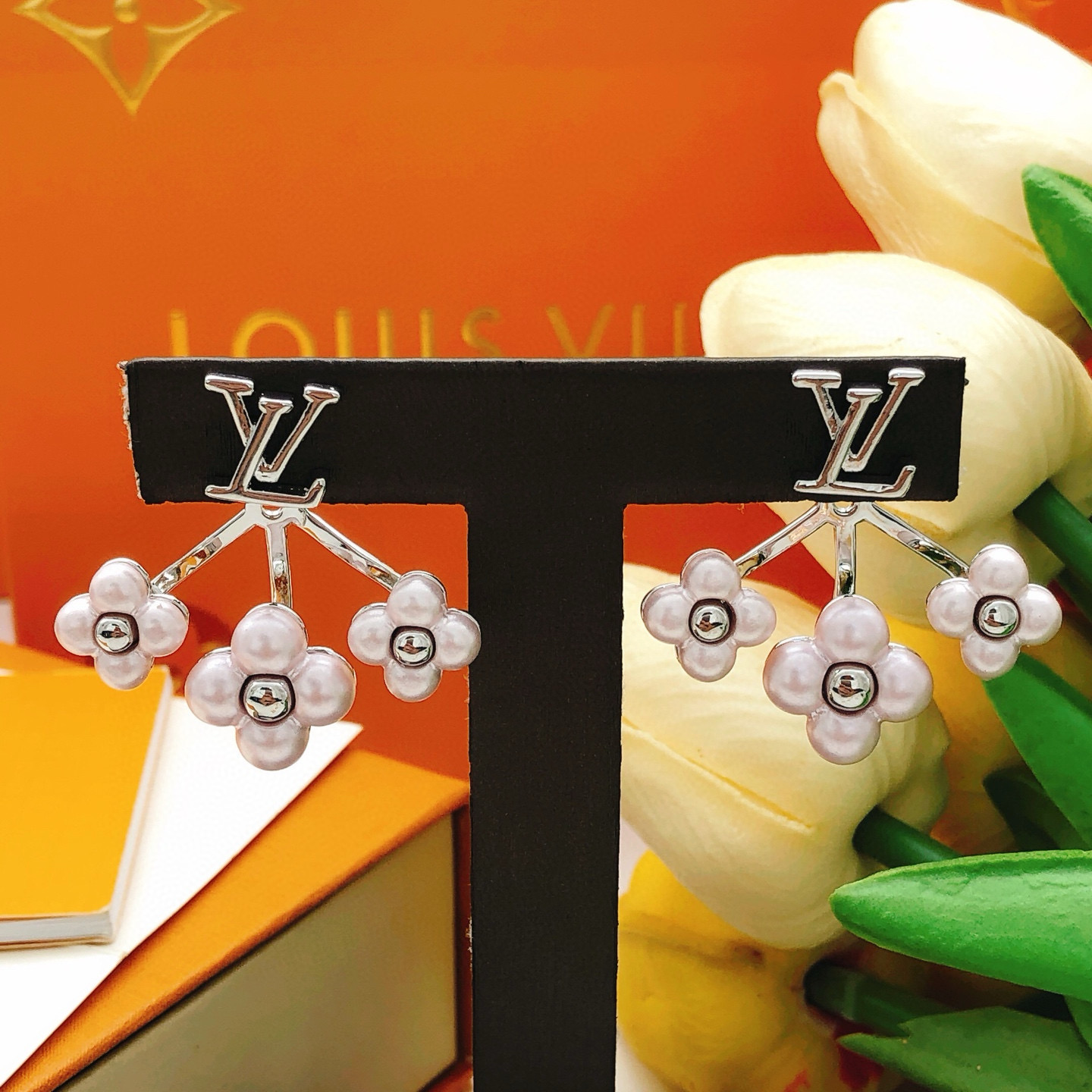 Louis Vuitton Haute Couture Haute Couture Fine Jewelry Necklace Bracelet 6
