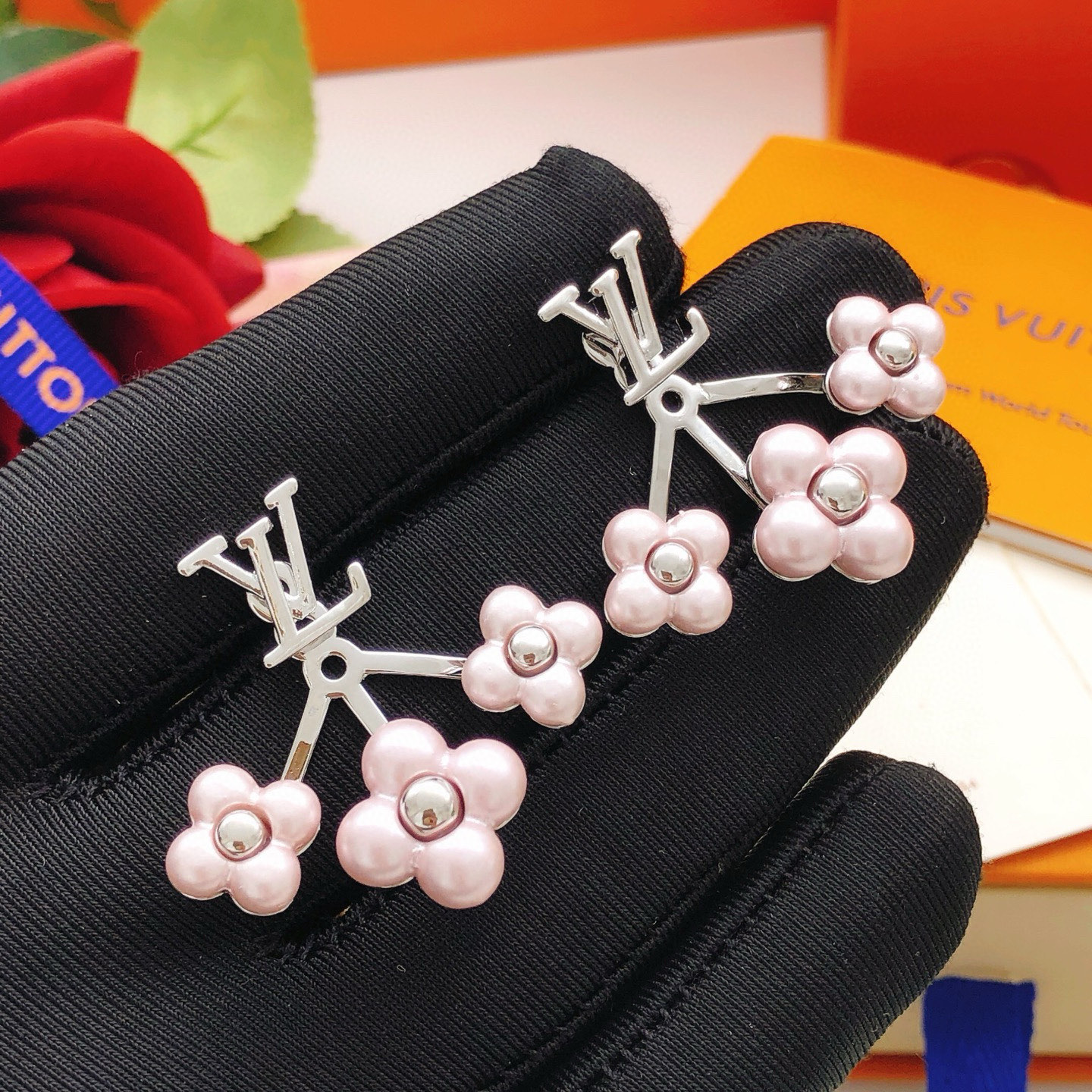 Louis Vuitton Haute Couture Haute Couture Fine Jewelry Necklace Bracelet 5