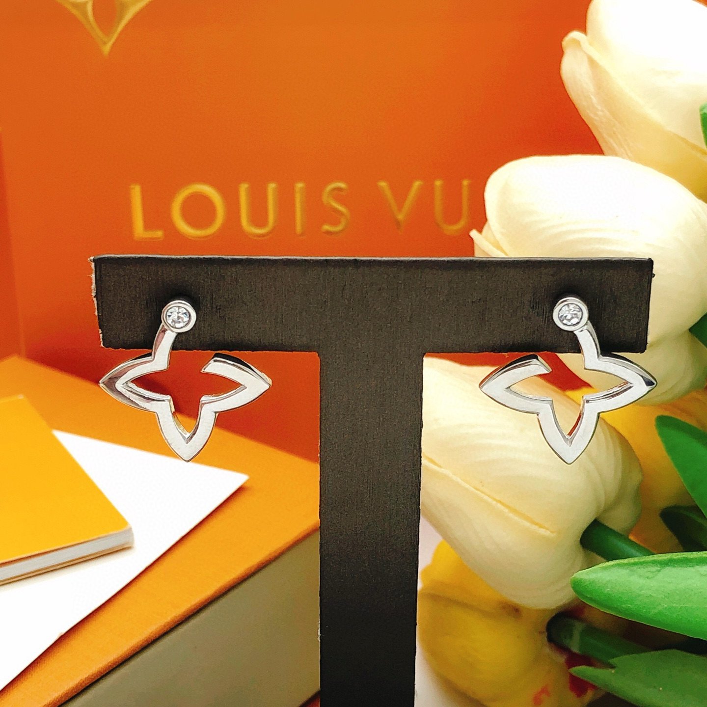 路易威登 Louis Vuitton 高定典藏高定典雅奢华珠宝首饰项链手链戒指 #BEE75995 6