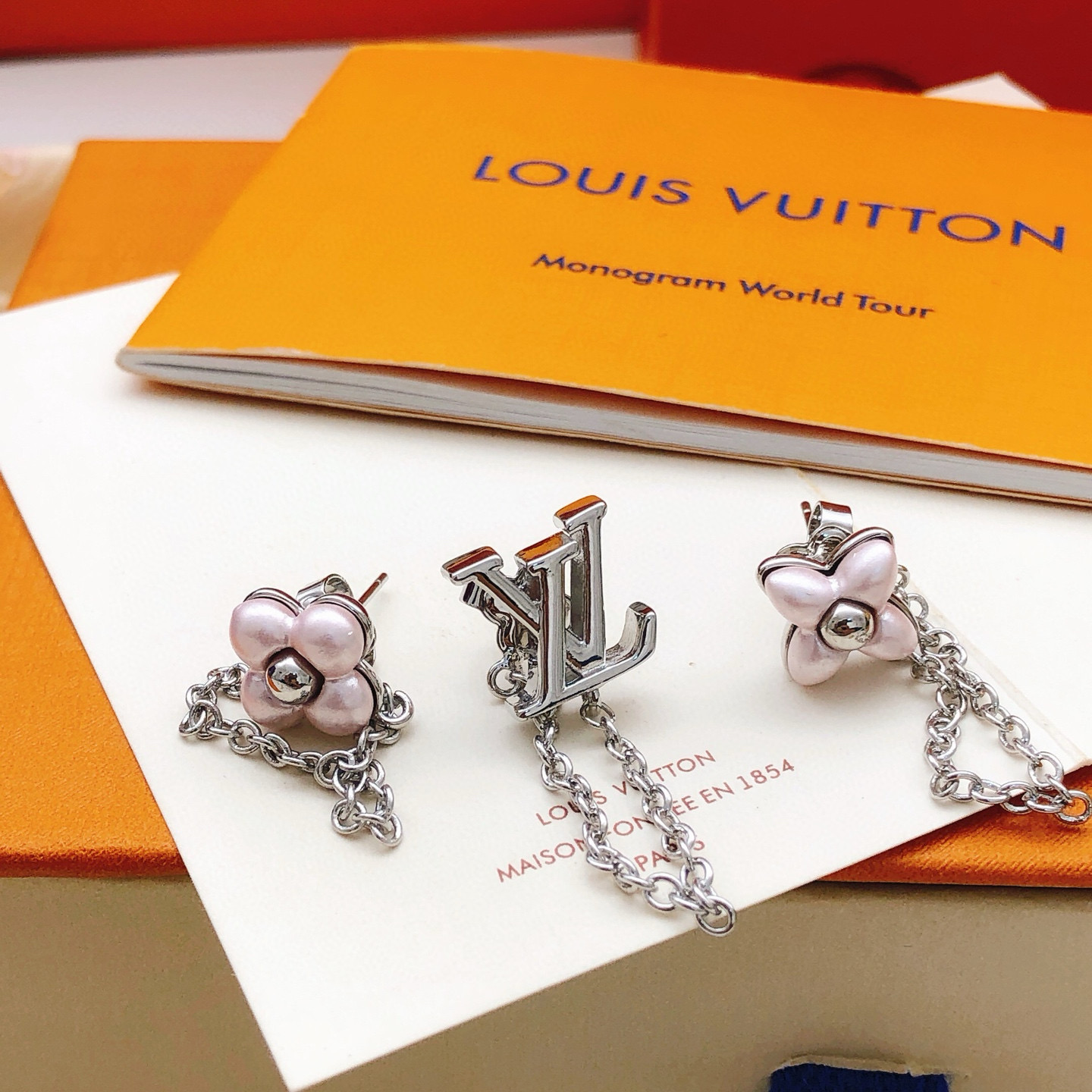 Louis Vuitton Lv*最新款