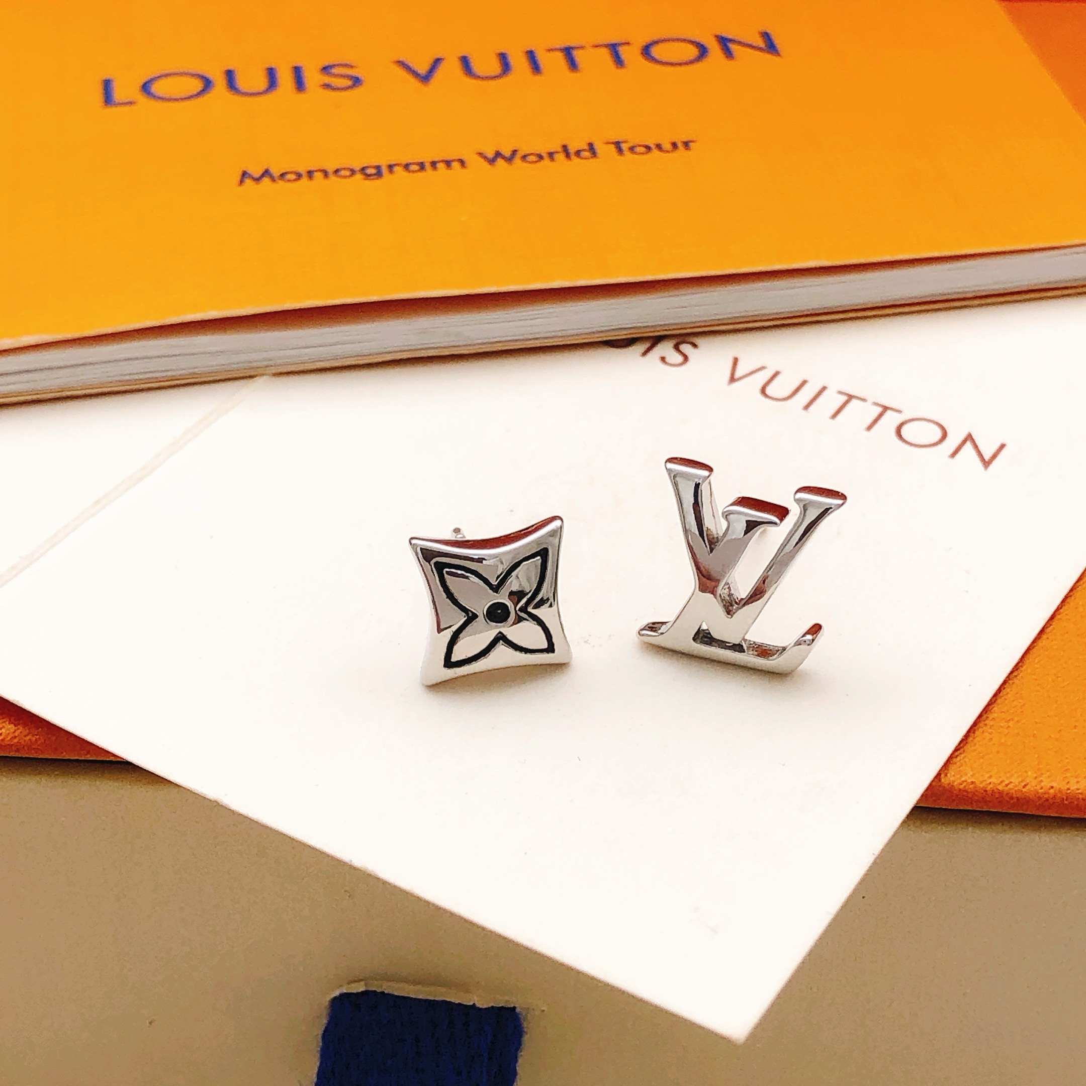 Louis Vuitton Lv*最新款