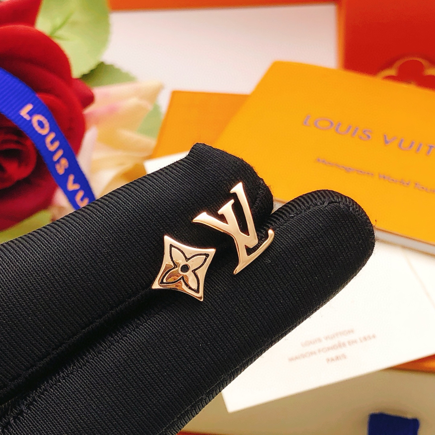 Louis Vuitton Haute Couture Haute Couture Fine Jewelry Necklace Bracelet 6