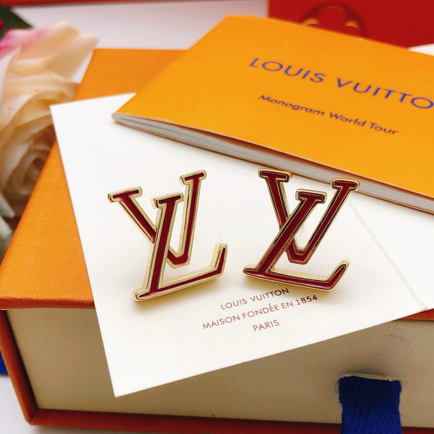 Louis Vuitton Haute Couture Haute Couture Fine Jewelry Necklace Bracelet 2