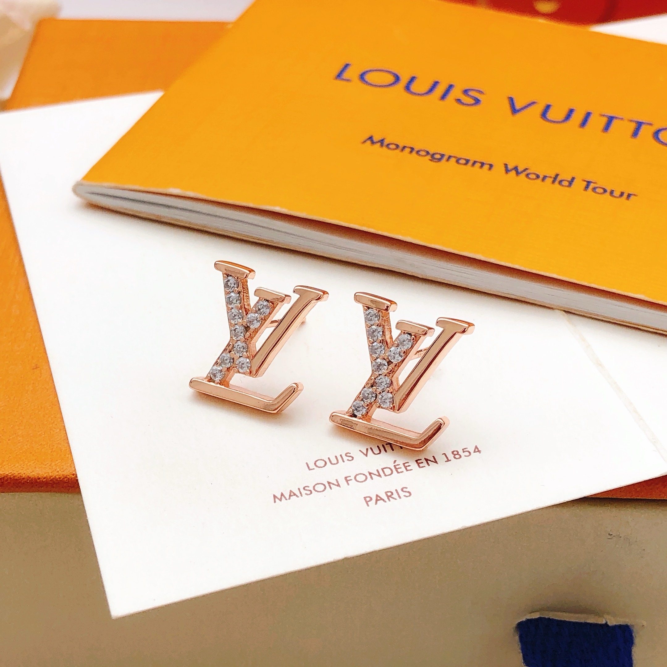 Louis Vuitton Lv*最新款
