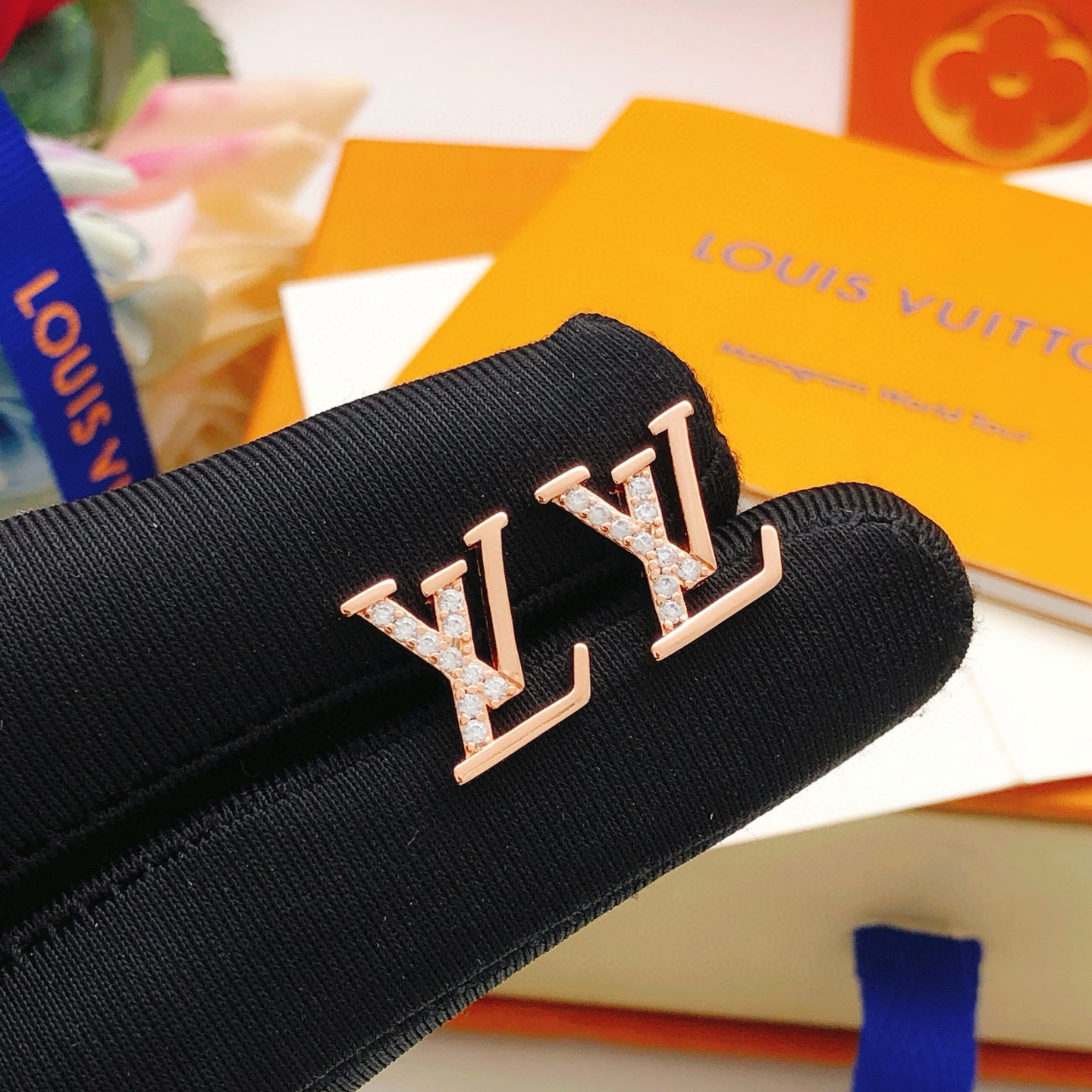 Louis Vuitton Серьги LED0428