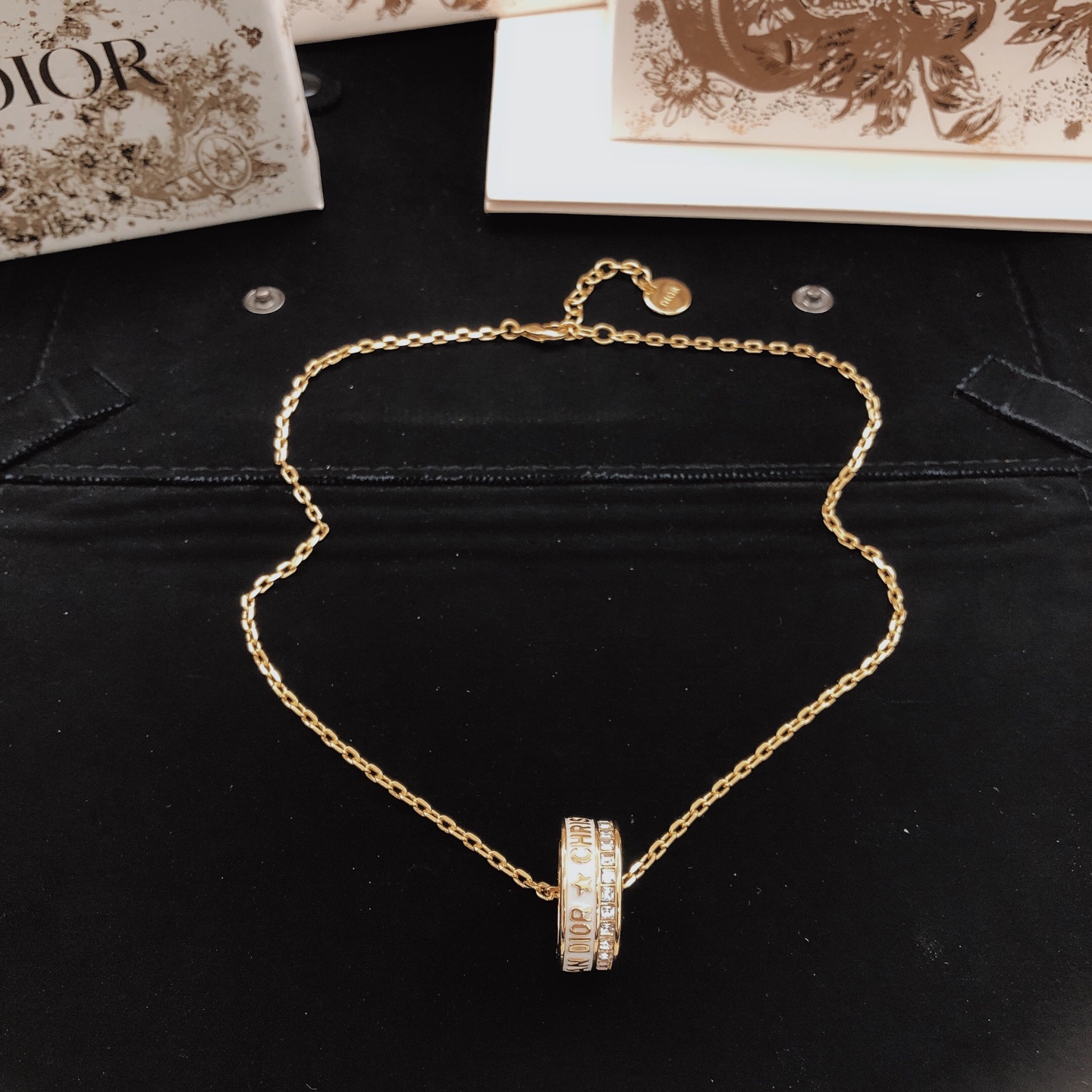 Chanel Haute Joaillerie Fine Jewelry Earrings Necklace Ring Ref.7FB692E4 4