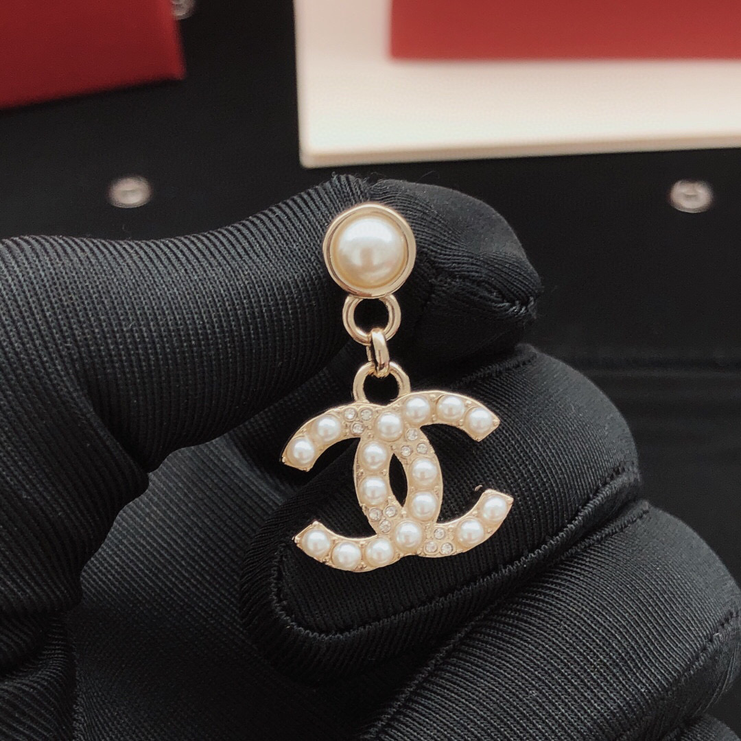 Moynat Haute Couture Haute Joaillerie Fine Jewelry Earrings Necklace 4