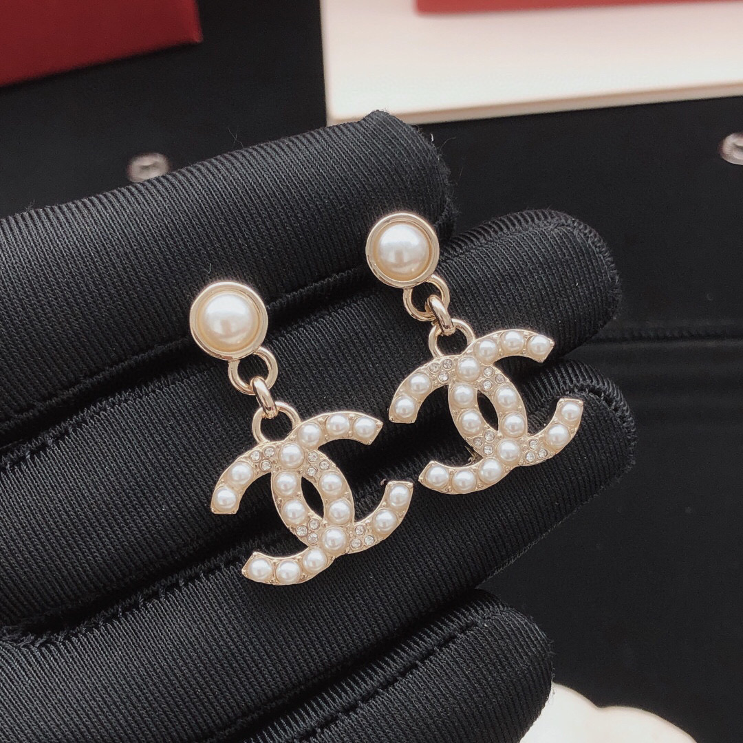 Moynat Haute Couture Haute Joaillerie Fine Jewelry Earrings Necklace 3