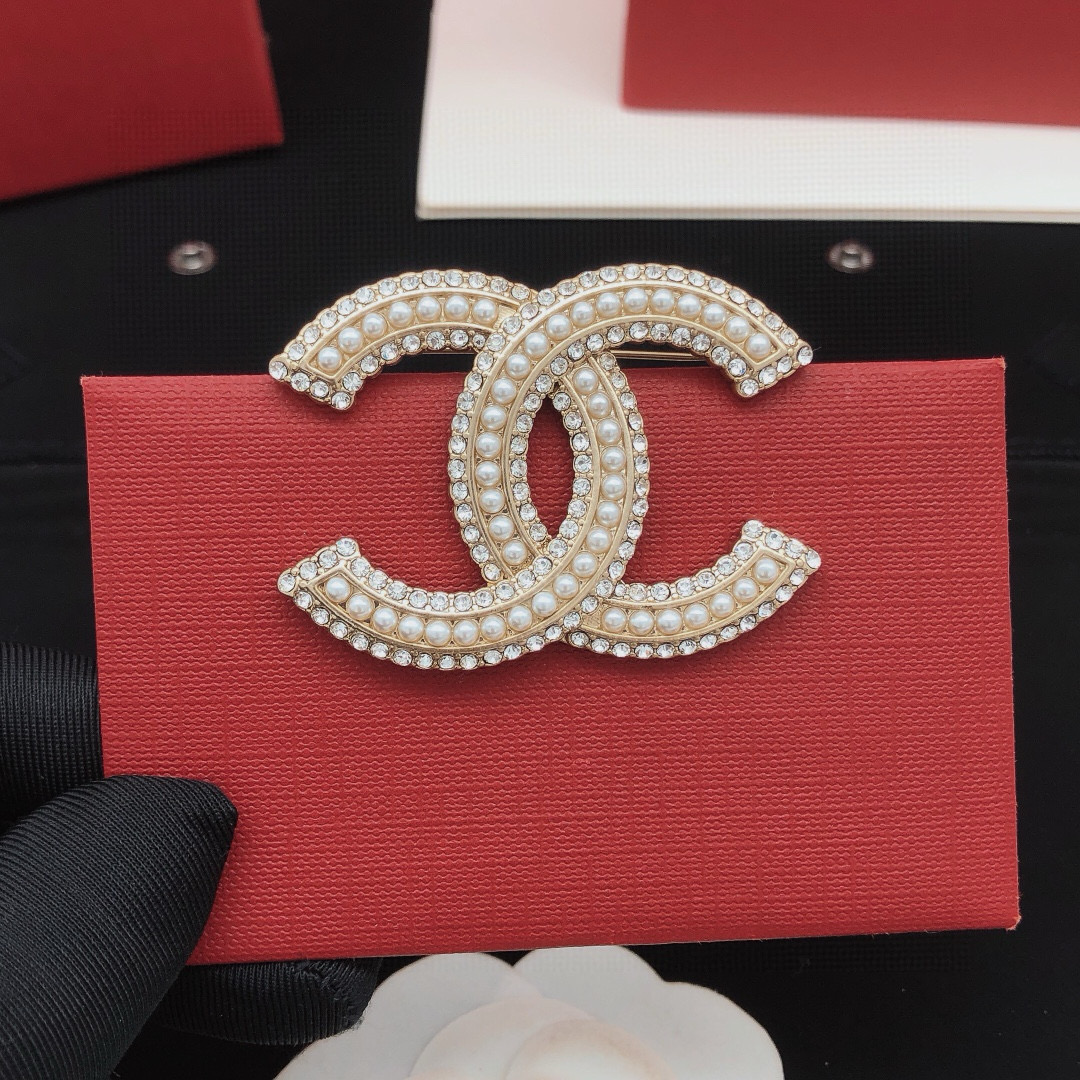Chanel CHANEL 小香双边钻珍珠双c胸针 高端品质 同材质 真正黄铜 离子电镀 独家 图‼做工 细腻