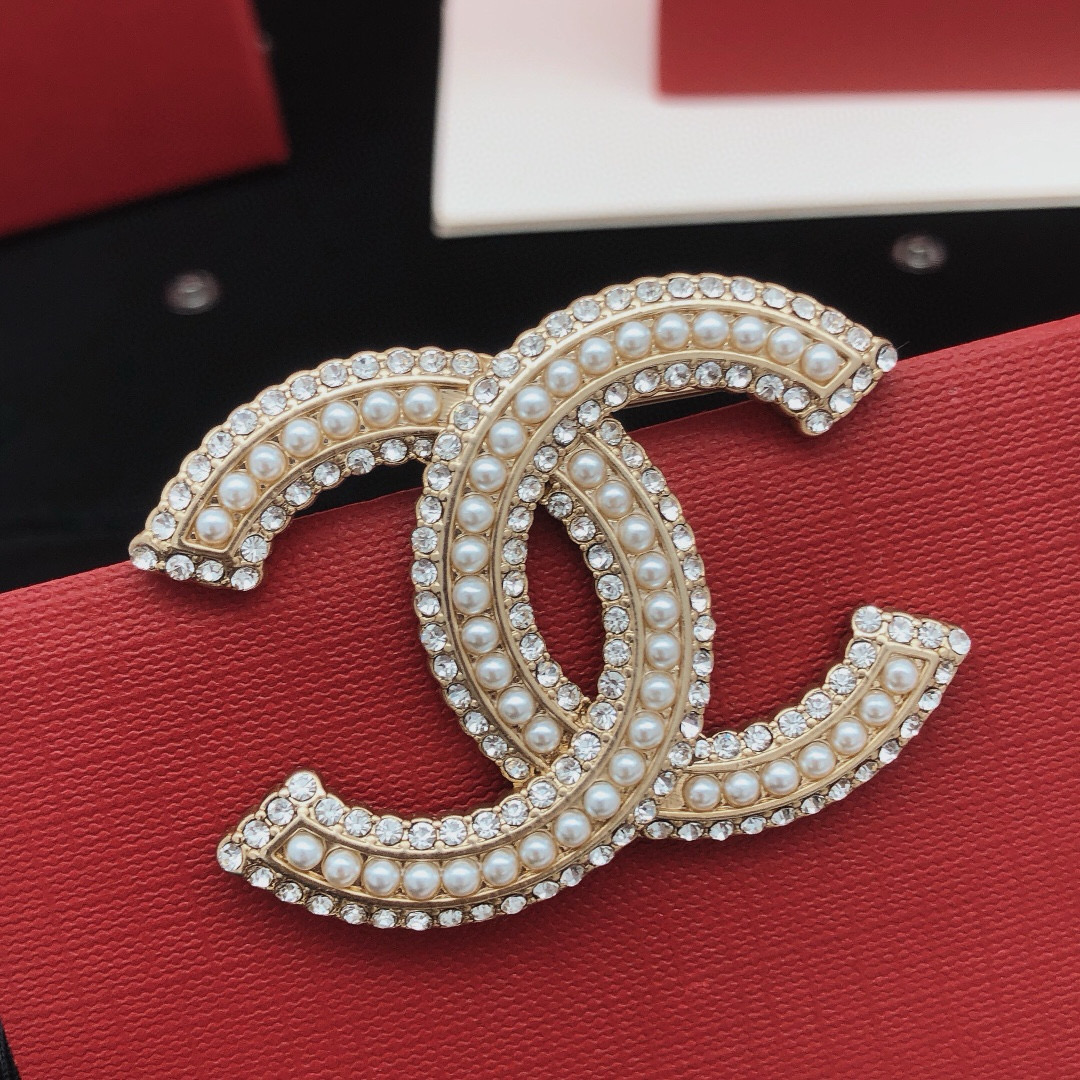 Chanel CHANEL 小香双边钻珍珠双c胸针 高端品质 同材质 真正黄铜 离子电镀 独家 图‼做工 细腻