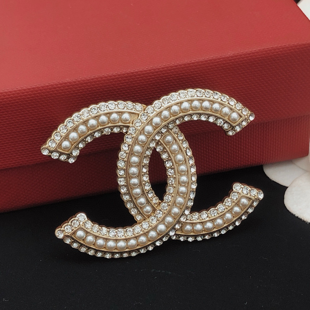 Chanel CHANEL 小香双边钻珍珠双c胸针 高端品质 同材质 真正黄铜 离子电镀 独家 图‼做工 细腻