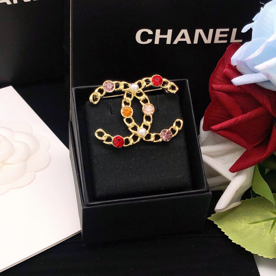 Chanel 最新款 经典双C镂空彩钻胸针 品质 6