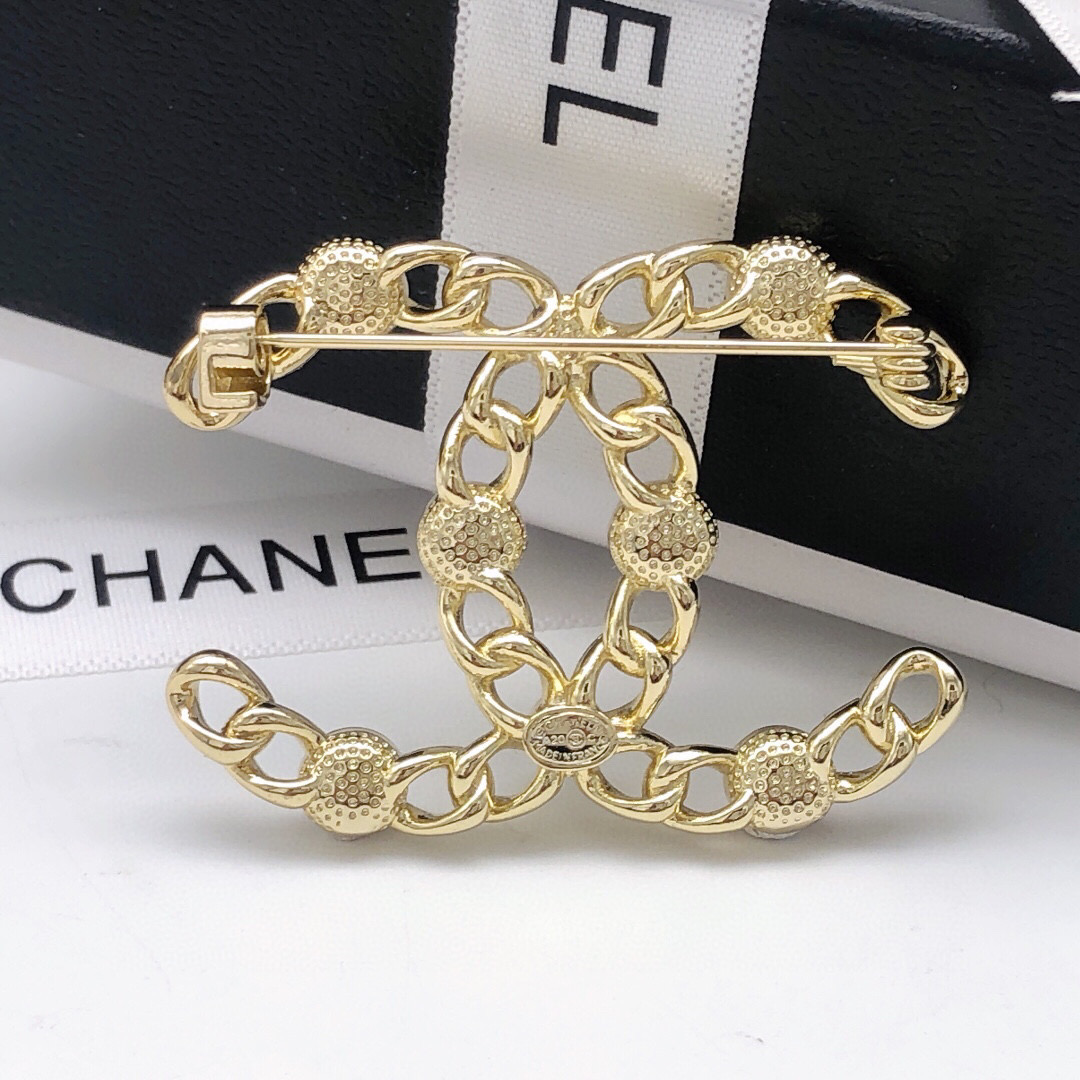 Chanel 最新款 经典双C镂空彩钻胸针 品质 8