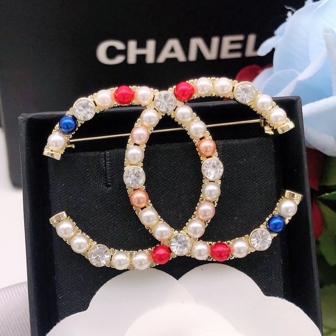 CHANEL 小香彩珠双C胸针 2