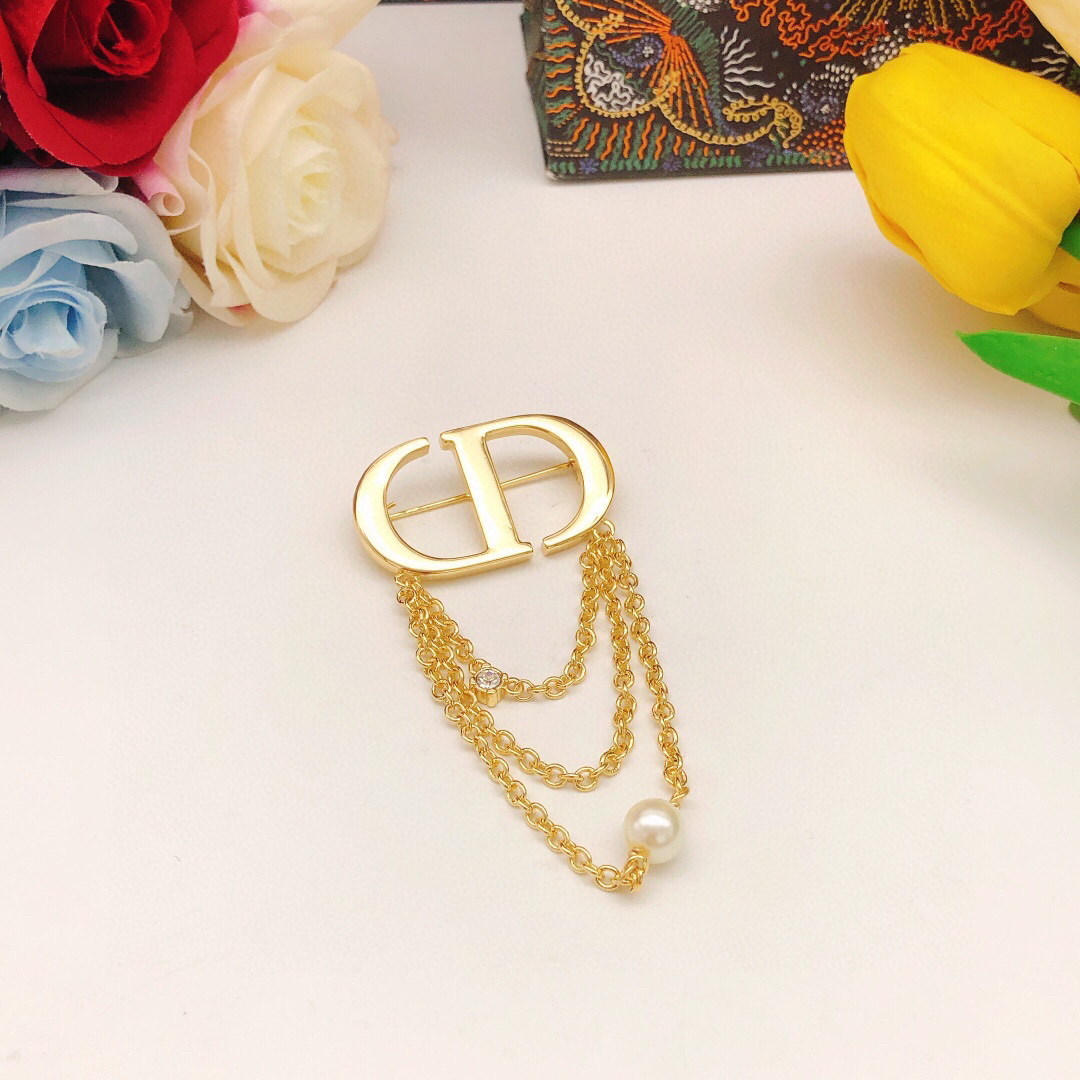 CD Tassel Stud Earrings - Comprehensive 6