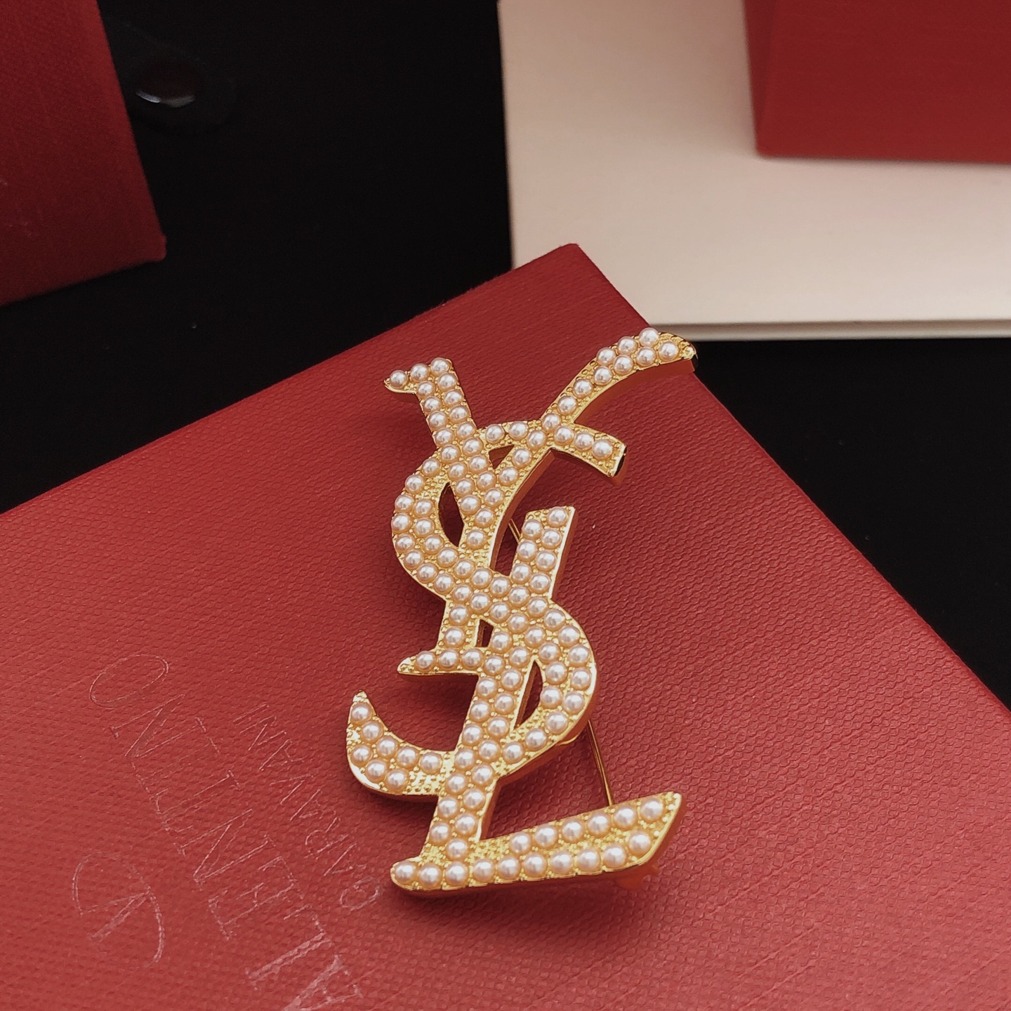 Saint Laurent YvesSaintLauren*最新款
