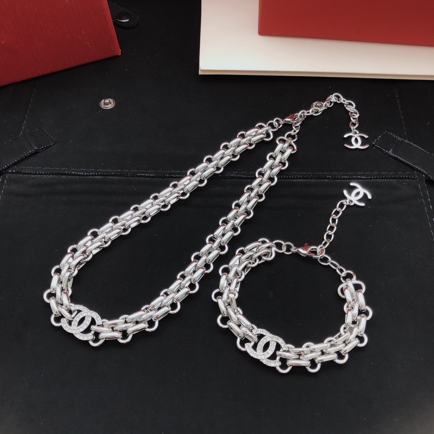 Chrome Hearts ch*nel最新款