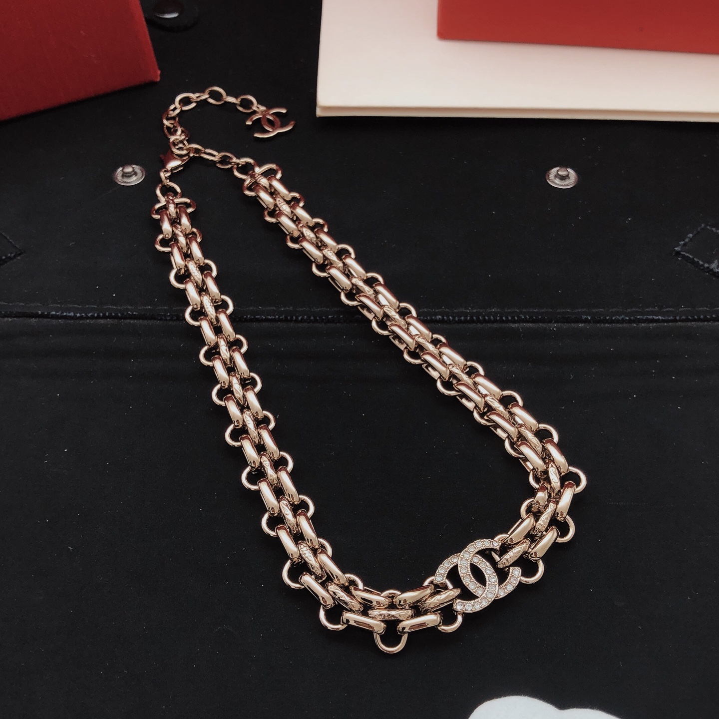 Loewe Haute Couture Haute Couture Fine Jewelry Necklace Bracelet Ring 2