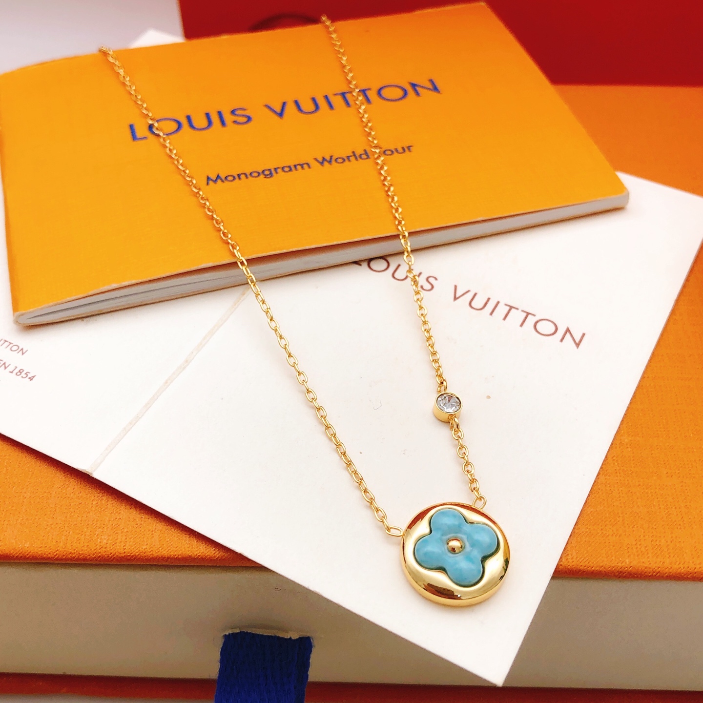 N.º LXL0358 【Lv*último modelo🆕🆕Collar de concha azul】Consistente con ZP, latón