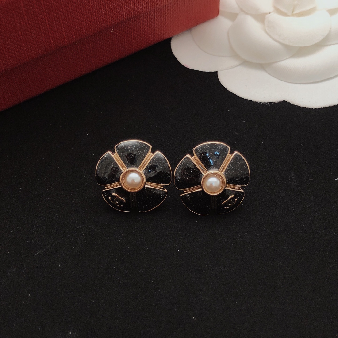 Burberry Haute Couture Haute Joaillerie Fine Jewelry Earrings Necklace 6