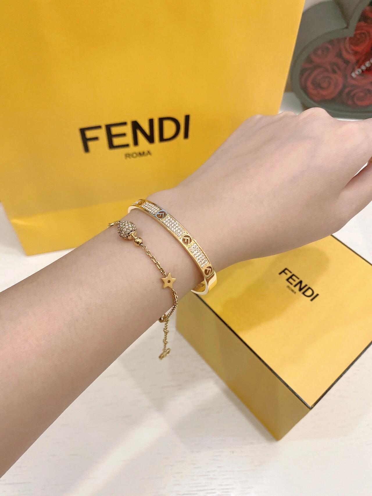 Fendi FEND*最新款
