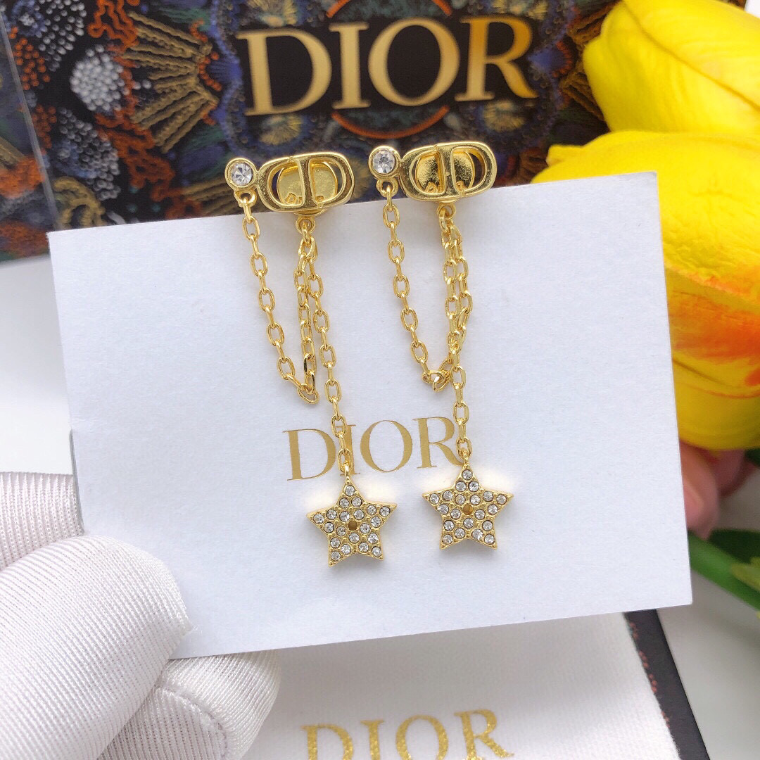Dior 迪奥DIOR 新品 星星 高端品质 1:1开模 同黄铜材质 高级925银针防过敏处理