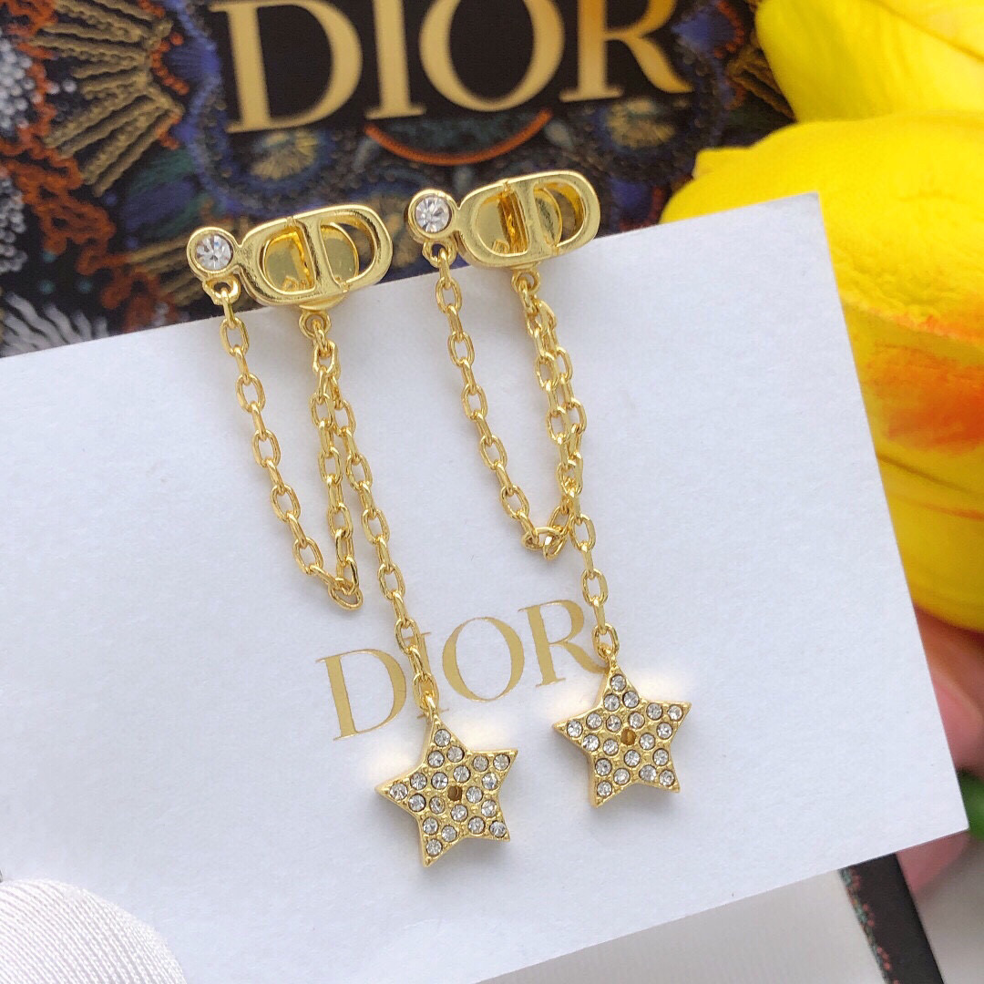 Dior 迪奥DIOR 新品 星星 高端品质 1:1开模 同黄铜材质 高级925银针防过敏处理