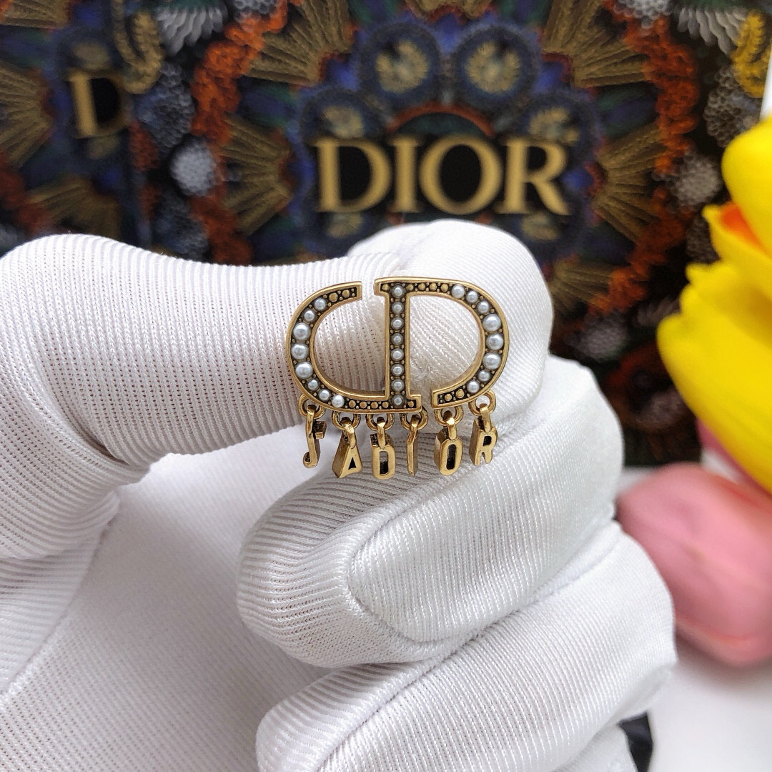 Dior 迪奥新款米珠 流苏耳环