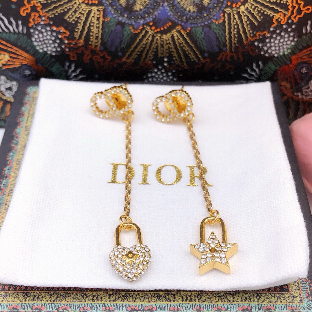 Dior Dior新款CD爱心满钻流苏星星耳钉 星星耳环