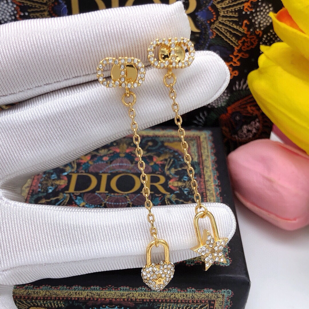 Dior Dior新款CD爱心满钻流苏星星耳钉 星星耳环