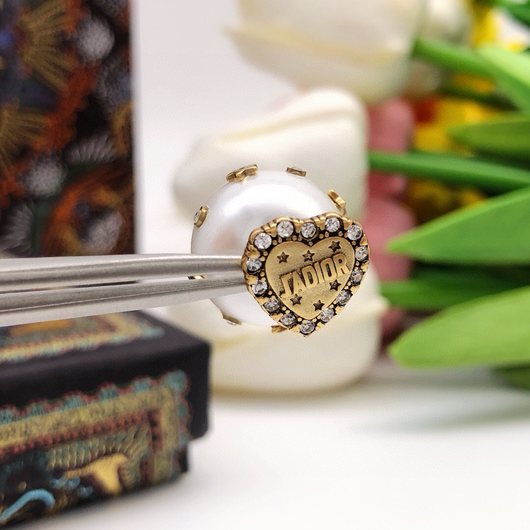 Dior 迪奥 新品 爱心 JADIOR星星镶钻爱心耳钉 高端品质 1:1开模