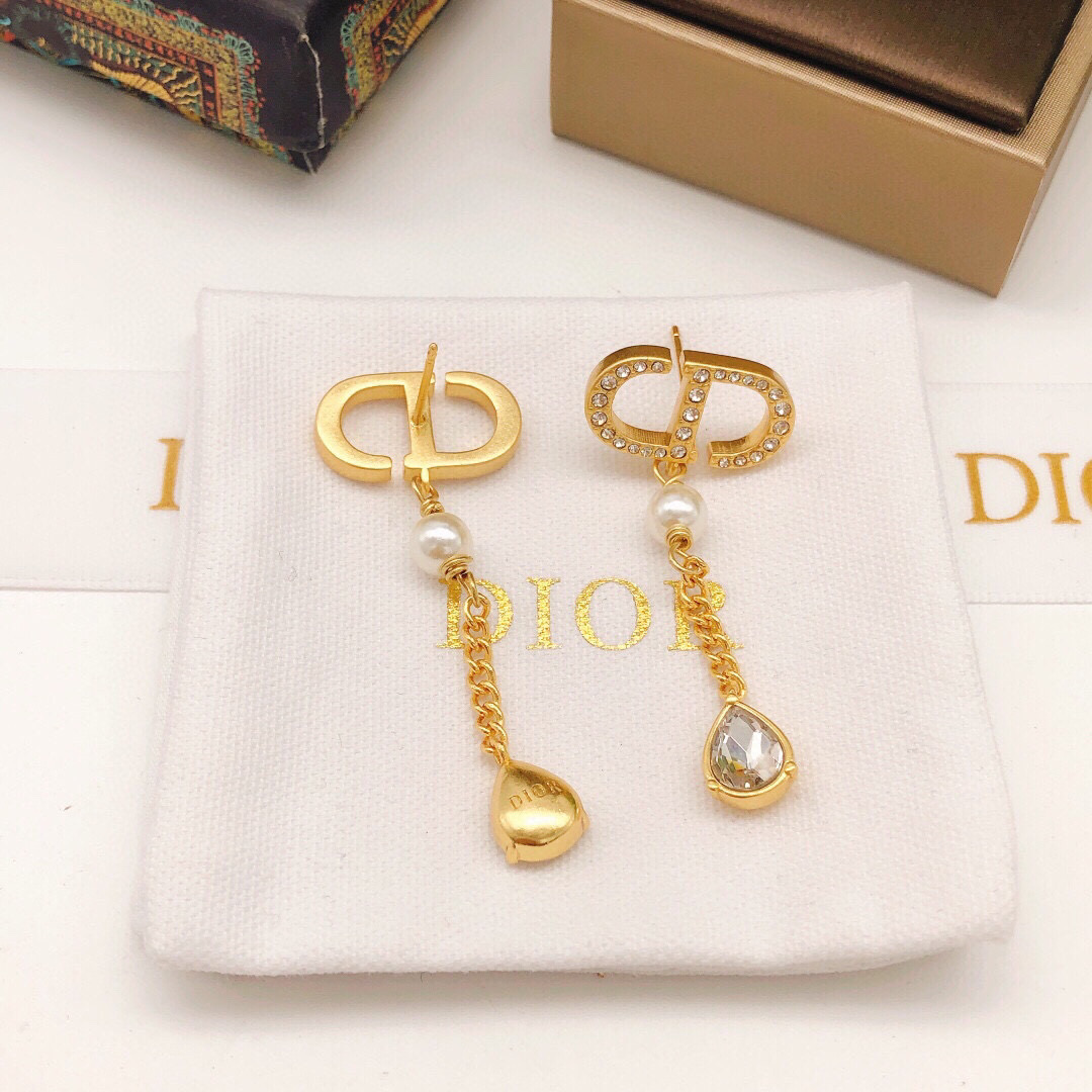 Dior 迪奥流苏滴水镶钻耳钉CD春夏珍珠水钻耳环