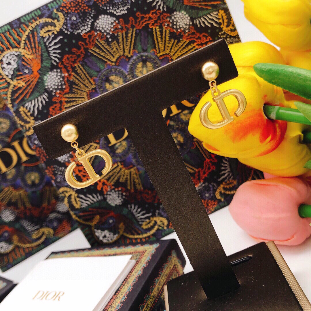 Dior 迪奥CD流苏耳钉光面