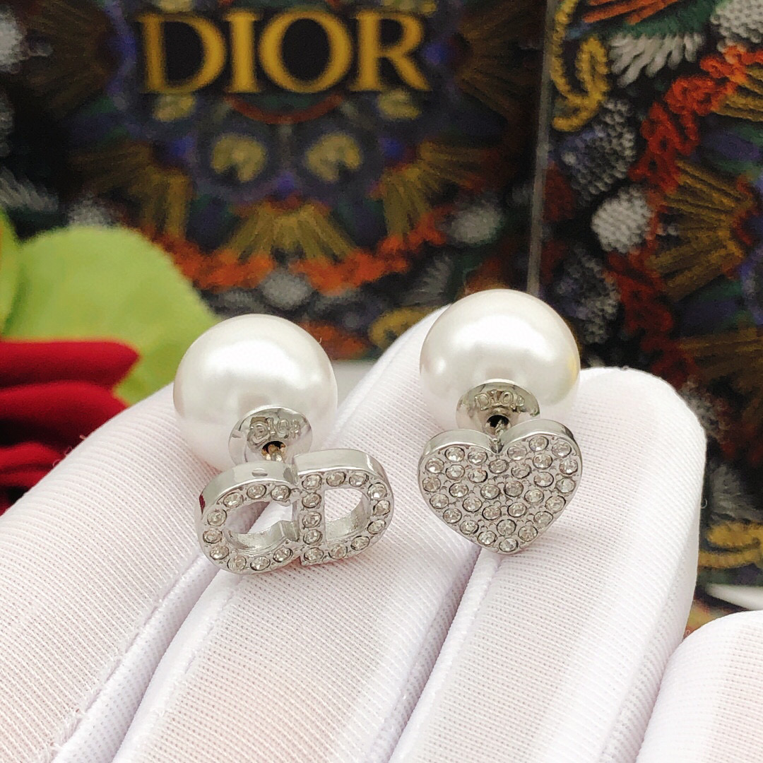N.º DED0499 Dior original nuevo producto Pendientes de corazón plateados con estrellas🌟 y perlas grandes y pequeñas co…